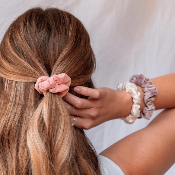 Pura Vida Sunset Scrunchie Set of 3 Pink Purple - Picture 4 of 6